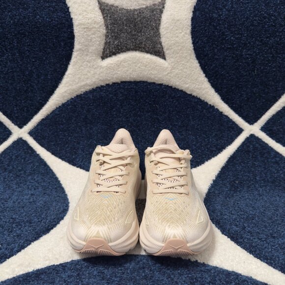 Hoka One One Clifton 9 Sand Running Shoe Women’s Size 7.5 - Picture 2 of 7